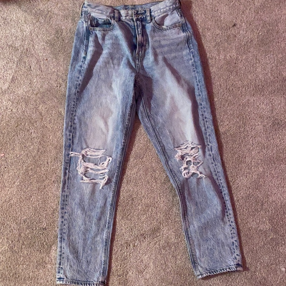 American Eagle Mom Jeans